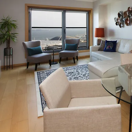 Oriente 57 By Iin - Parque Nacoes ליסבון