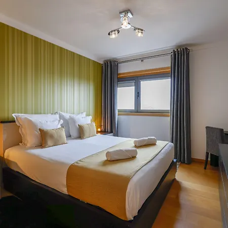 Oriente 57 By Iin - Parque Nacoes * ליסבון