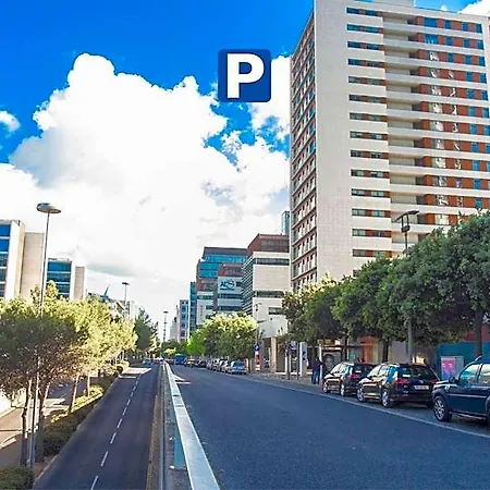 Oriente 57 By Iin - Parque Nacoes *