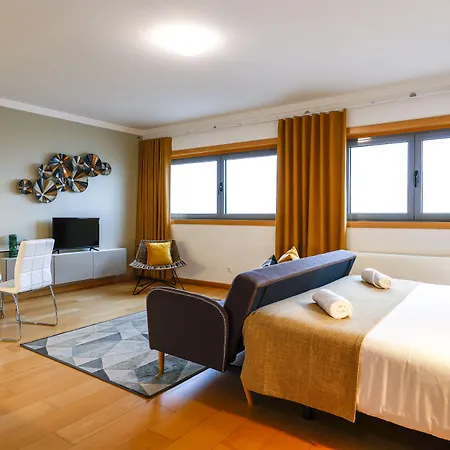 Oriente 57 By Iin - Parque Nacoes Lisboa